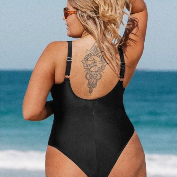 Cupshe one piece swimsuit suit with sheer trim - Picture 5 of 7
